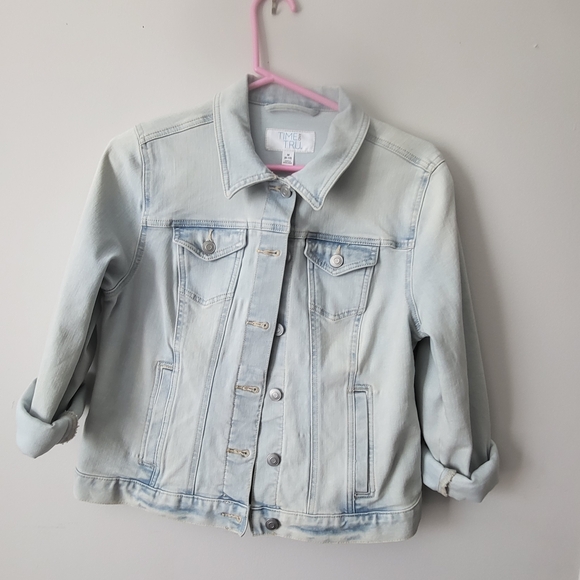 Time and Tru Light Wash Denim Jacket - Picture 1 of 3